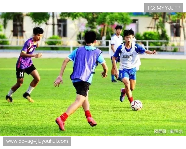 从足球害怕捡球这件事看运动心理中的恐惧与自我保护机制